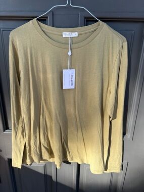 Relaxed Olive Green Long-Sleeve Women’s Tee